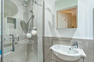 En-Suite- click for photo gallery